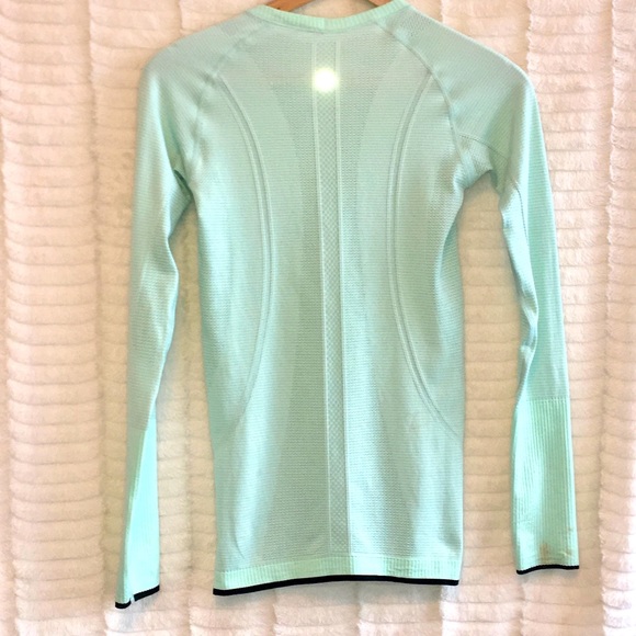 Lululemon Swiftly Tech Long Sleeve Crew - Picture 12 of 13